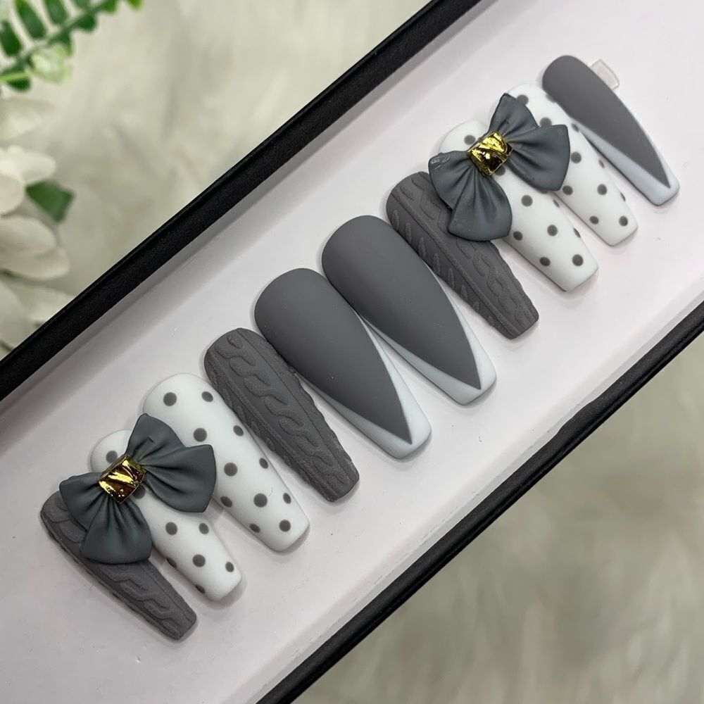 Elegant Bow Grey  Press On Nails | Handmade Press On Nails | Fake Nails